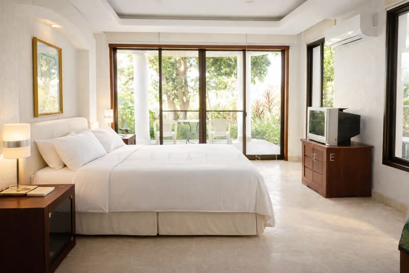 Clifftop Sea View Luxury Villa in Panwa, Phuket, Wichit, Muang Phuket, Phuket, 3 Bedrooms, 400 sqm, Villa For Rent, by Zest Real Estate, 500260021 - DDproperty.com