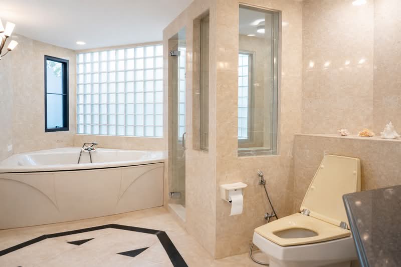 Clifftop Sea View Luxury Villa in Panwa, Phuket, Wichit, Muang Phuket, Phuket, 3 Bedrooms, 400 sqm, Villa For Rent, by Zest Real Estate, 500260021 - DDproperty.com