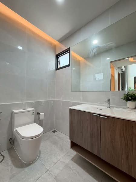 Preecha Ram 3 - Rat Phatthana, Bangkok, Saphan Sung, Saphan Sung, Bangkok, 4 Bedrooms, 400 sqm, Single Detached House For Sale, by ณภัทร พรสิริเมธากุล, 500260070 - DDproperty.com