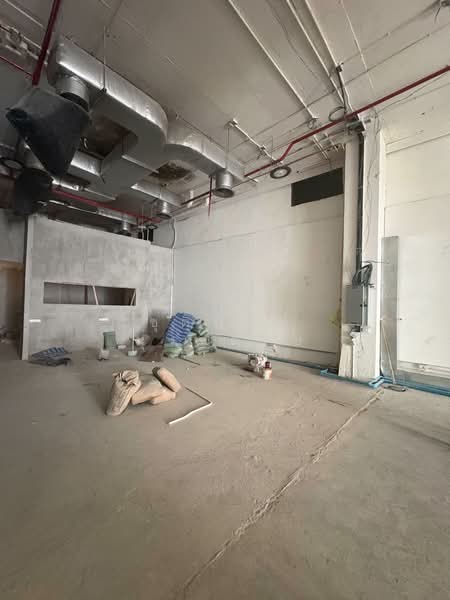 Space for Rent in Sukhumvit-Phrom Phong BTS 5 Minutes Walk Ideal for Restaurant, กรุงเทพ, คลองตันเหนือ, วัฒนา, กรุงเทพ, 184 ตร.ม., พื้นที่ขายของ ให้เช่า, โดย ชุตินันท์ มุ่งหมาย, 500260075 - DDproperty.com