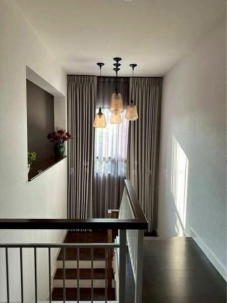 Setthasiri Pattanakarn, Bangkok, Phatthanakan-Onnut Road (New Cut), Prawet, Prawet, Bangkok, 4 Bedrooms, 250 sqm, Single Detached House For Rent, by ณภัทร พรสิริเมธากุล, 500260120 - DDproperty.com