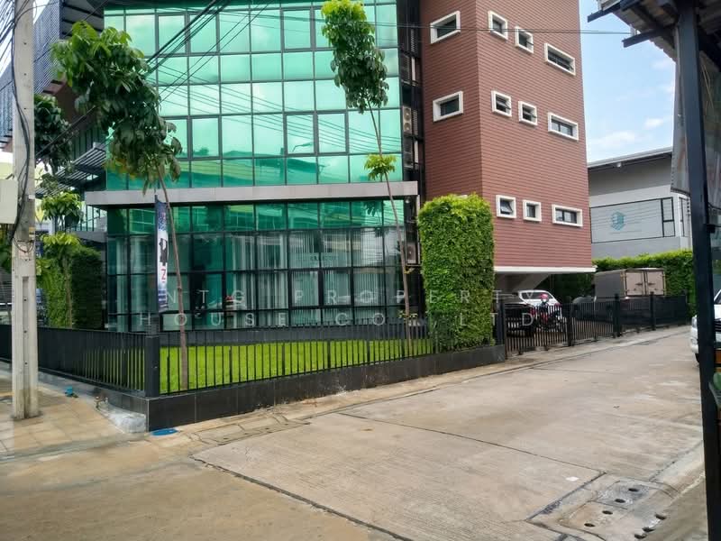 NG343 ให้เช่าอาคารสำนักงาน 4 ชั้น 1,700 ตร.ม. มีที่พักชั้นบน พร้อมลิฟต์ ถนนคู้บอน, กรุงเทพ, คู้บอน, รามอินทรา, คันนายาว, กรุงเทพ, 1,700 ตร.ม., สำนักงาน ให้เช่า, โดย NTG Property House Co.,Ltd., 500260135 - DDproperty.com