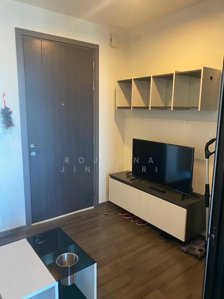 The Base Park West Sukhumvit 77, Bangkok, 11 Soi Sukhumvit 77 Sukhumvit Road, Phra Kanong Nua, Watthana, Bangkok, 1 Bedroom, 29 sqm, Condo For Rent, by Rojjana Jindasri, 500260144 - DDproperty.com