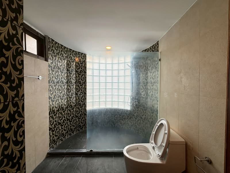 Windsor Tower, Bangkok, 9 Sukhumvit 20 Alley, Khwaeng Khlong Toei, Khlong Toei, Bangkok, 3 Bedrooms, 305 sqm, Condo For Rent, by Bangkok House Living, 500260150 - DDproperty.com