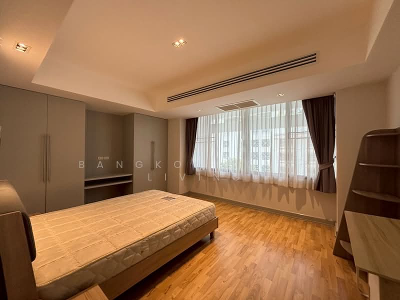 Villa Bajaj, Bangkok, Soi Sukhumvit 19, Khlongtoei Nua, Watthana, Bangkok, 3 Bedrooms, 240 sqm, Condo For Rent, by Bangkok House Living, 500260196 - DDproperty.com