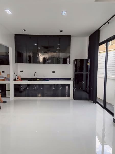 ให้เช่า/ขาย บ้านเดี่ยวสร้างใหม่ 3 ชั้น | ใจกลาง Town in Town, Bangkok, Phlapphla, Wang Thonglang, Bangkok, 5 Bedrooms, 310 sqm, Single Detached House For Rent, by Forty-Six Real Estate Group, 500260201 - DDproperty.com