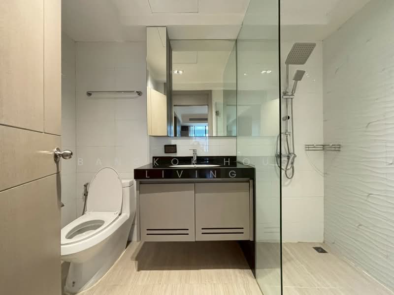 Villa Bajaj, Bangkok, Soi Sukhumvit 19, Khlongtoei Nua, Watthana, Bangkok, 2 Bedrooms, 160 sqm, Apartment For Rent, by Bangkok House Living, 500260217 - DDproperty.com