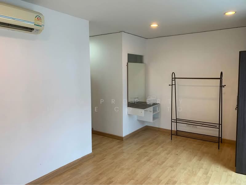 Baan Klang Muang S-Sense Rama 9-Ladprao, Bangkok, Soi Ladprao 84, Ladprao Road, Wang Thonglang, Wang Thonglang, Bangkok, 3 Bedrooms, 180 sqm, Townhouse For Rent, by NTG Property House Co.,Ltd., 500260255 - DDproperty.com