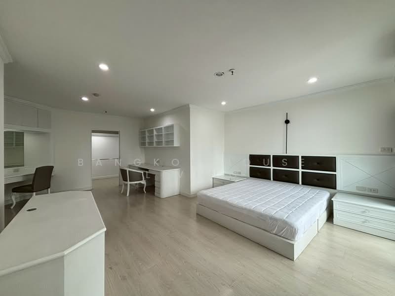 Fifty Fifth Tower, Bangkok, 84 Soi Sukhumvit 55, Sukhumvit Road, Khlong Tan Nua, Watthana, Bangkok, 3 Bedrooms, 223 sqm, Condo For Rent, by Bangkok House Living, 500260259 - DDproperty.com