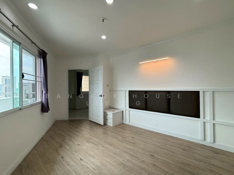 Fifty Fifth Tower, Bangkok, 84 Soi Sukhumvit 55, Sukhumvit Road, Khlong Tan Nua, Watthana, Bangkok, 3 Bedrooms, 223 sqm, Condo For Rent, by Bangkok House Living, 500260259 - DDproperty.com