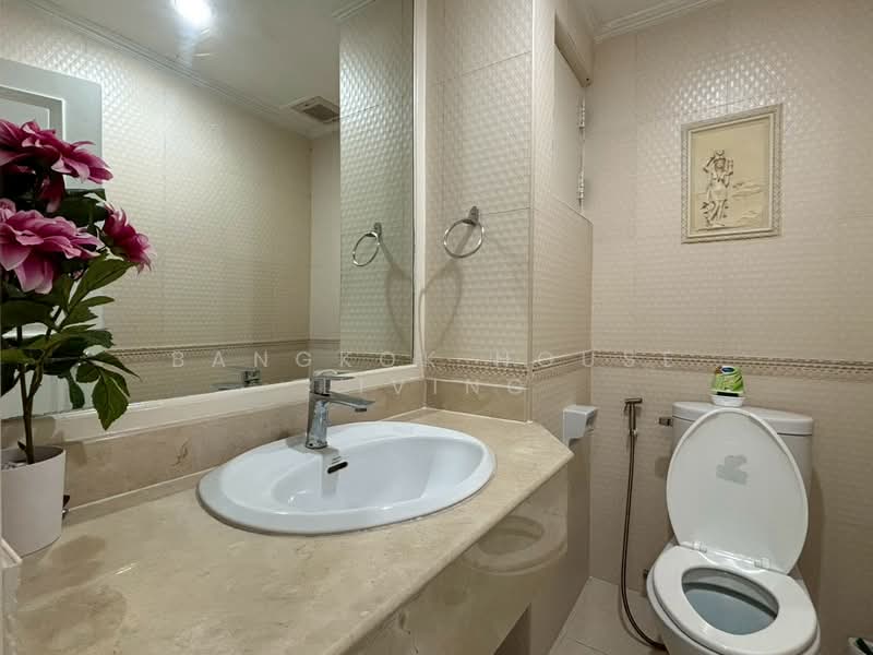 Fifty Fifth Tower, Bangkok, 84 Soi Sukhumvit 55, Sukhumvit Road, Khlong Tan Nua, Watthana, Bangkok, 3 Bedrooms, 223 sqm, Condo For Rent, by Bangkok House Living, 500260259 - DDproperty.com