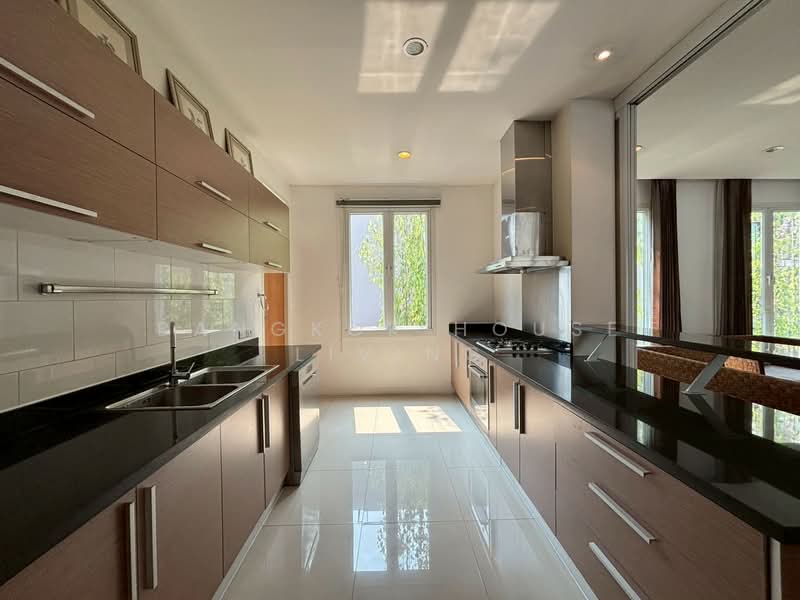 The Verandah, Bangkok, Soi Sukhumvit 23, Khlongtoei Nua, Watthana, Bangkok, 4 Bedrooms, 350 sqm, Condo For Rent, by Bangkok House Living, 500260275 - DDproperty.com