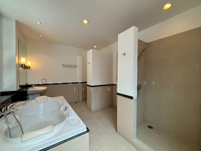 The Verandah, Bangkok, Soi Sukhumvit 23, Khlongtoei Nua, Watthana, Bangkok, 4 Bedrooms, 350 sqm, Condo For Rent, by Bangkok House Living, 500260275 - DDproperty.com