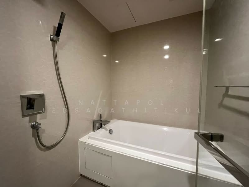 Liv @ 49, Bangkok, 9 Sukhumvit 49 Rd, Khlong Tan Nua, Watthana, Bangkok, 1 Bedroom, 45 sqm, Condo For Sale, by Nattapol Jedsadathitikul, 500260324 - DDproperty.com