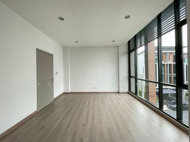 Premium Place MIX Ekkamai-Ramindra : พรีเมี่ยมเพลส มิกซ์ เอกมัย-รามอินทรา, Bangkok, ถนนนวลจันทร์, Nuan Chan, Bueng Kum, Bangkok, 3 Bedrooms, 180 sqm, Townhouse For Sale, by คุณ ธัญพิสิษฐ์ จิตประพัฒน์ (โซน), 500260335 - DDproperty.com