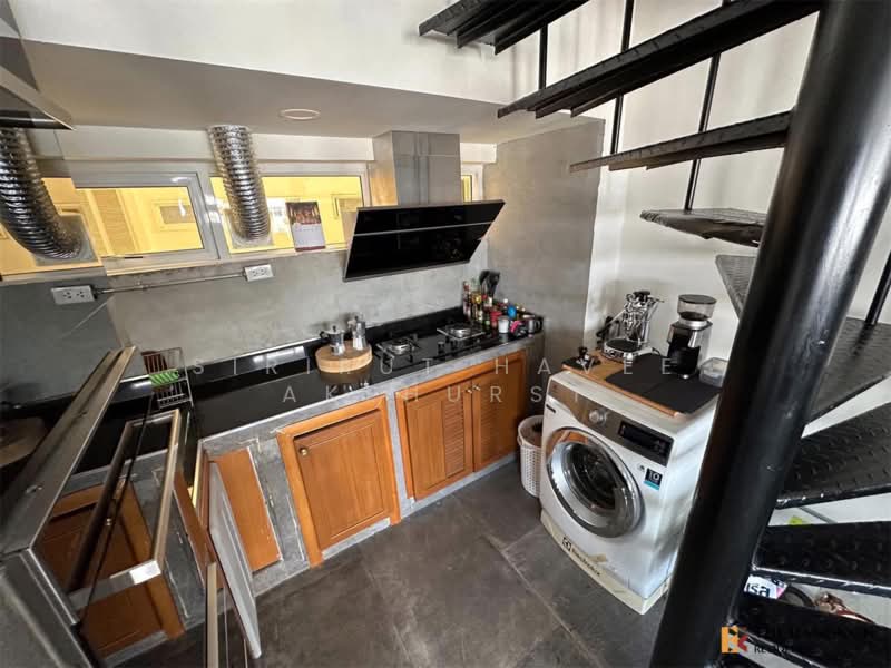 Thonglor Tower, Bangkok, Soi Thonglor, Sukhumvit 55 Road, Khlongtoei Nua, Watthana, Bangkok, 2 Bedrooms, 100 sqm, Condo For Sale, by Sirirut Havee Akehurst, 500260336 - DDproperty.com