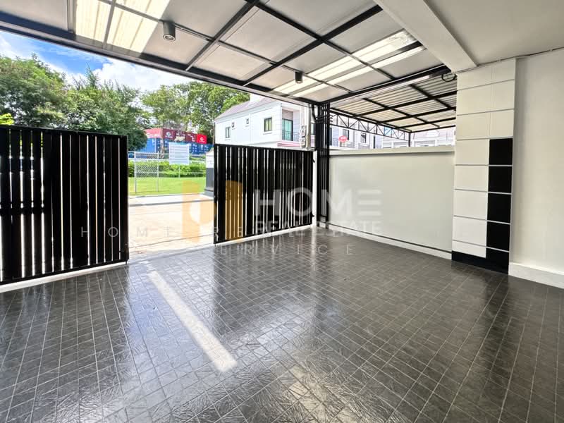 Hampton Square 2, Chon Buri (Pattaya), Thung Suk La, Si Racha, Chon Buri (Pattaya), 3 Bedrooms, 100 sqm, Townhouse For Sale, by HOME Real Estate Service, 500260379 - DDproperty.com