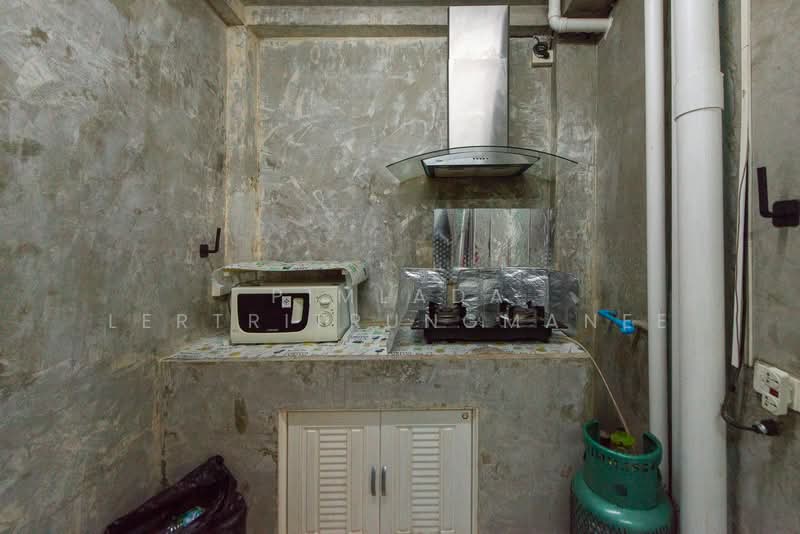 ขายทาวน์โฮม 3 ชั้น ติดถนนซอยแจ้งวัฒนะ 6 ใกล้ไอทีสแควร์ หลักสี่ ขนาด 20 ตรว., กรุงเทพ, ซอยแจ้งวัฒนะ 6, ตลาดบางเขน, หลักสี่, กรุงเทพ, 200 ตร.ม., ทาวน์เฮ้าส์ ขาย, โดย Pimlada Lertritrungmanee, 500260380 - DDproperty.com