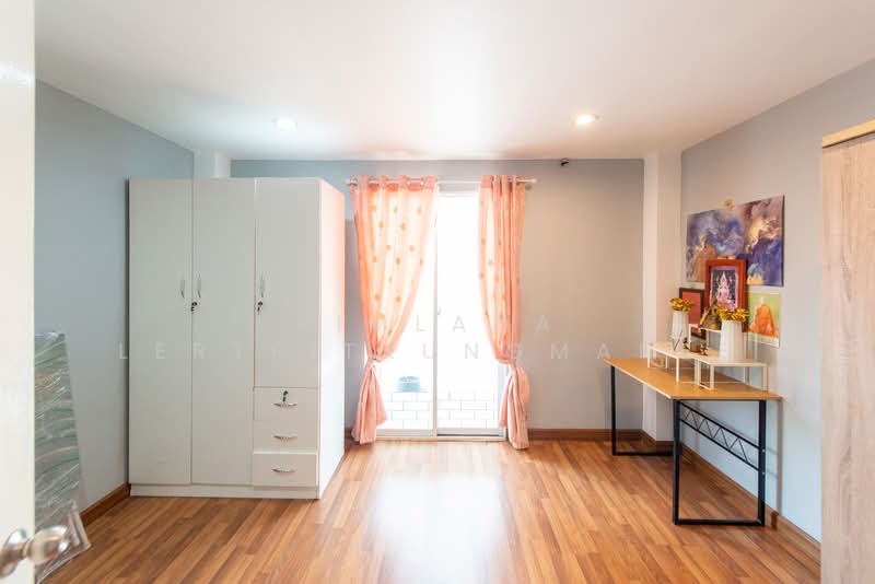 ขายทาวน์โฮม 3 ชั้น ติดถนนซอยแจ้งวัฒนะ 6 ใกล้ไอทีสแควร์ หลักสี่ ขนาด 20 ตรว., กรุงเทพ, ซอยแจ้งวัฒนะ 6, ตลาดบางเขน, หลักสี่, กรุงเทพ, 200 ตร.ม., ทาวน์เฮ้าส์ ขาย, โดย Pimlada Lertritrungmanee, 500260380 - DDproperty.com