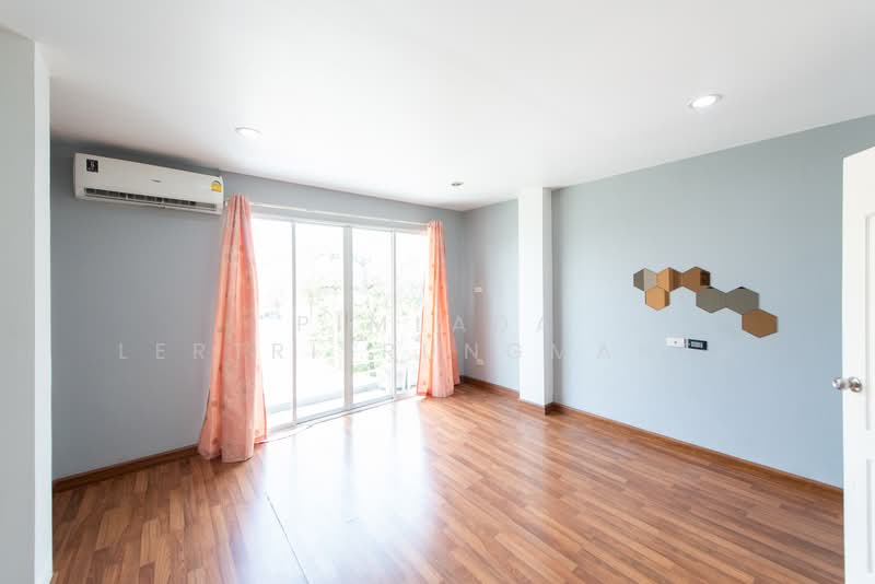 ขายทาวน์โฮม 3 ชั้น ติดถนนซอยแจ้งวัฒนะ 6 ใกล้ไอทีสแควร์ หลักสี่ ขนาด 20 ตรว., กรุงเทพ, ซอยแจ้งวัฒนะ 6, ตลาดบางเขน, หลักสี่, กรุงเทพ, 200 ตร.ม., ทาวน์เฮ้าส์ ขาย, โดย Pimlada Lertritrungmanee, 500260380 - DDproperty.com