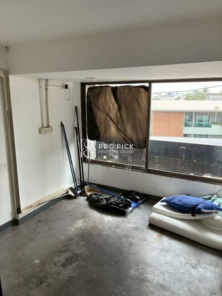 Shophouse Restaurant Bar For Rent near BTS Ekkamai Watthana, Bangkok, สุขุมวิท, Khlong Tan Nua, Watthana, Bangkok, , 300 sqm, Shophouse For Rent, by Konrarat Deesawat, 500260407 - DDproperty.com