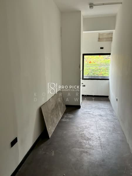 Shophouse Restaurant Bar For Rent near BTS Ekkamai Watthana, Bangkok, สุขุมวิท, Khlong Tan Nua, Watthana, Bangkok, , 300 sqm, Shophouse For Rent, by Konrarat Deesawat, 500260407 - DDproperty.com