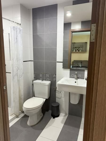 The Base Sukhumvit 77, Bangkok, 289 Sukhumvit 77 Road, Phra Kanong Nua, Watthana, Bangkok, 1 Bedroom, 31 sqm, Condo For Rent, by Correct Property, 500260418 - DDproperty.com