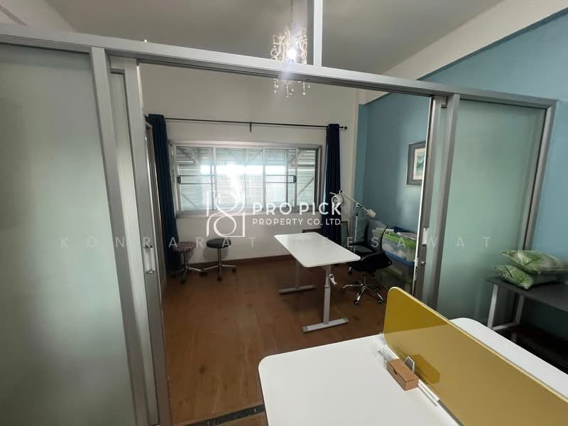 Shophouse For Rent For Clinic Massage Retail Cafe near BTS Thonglo, Bangkok, สุขุมวิท, Khlong Tan Nua, Watthana, Bangkok, , 290 sqm, Shophouse For Rent, by Konrarat Deesawat, 500260434 - DDproperty.com