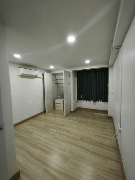 Renovated Townhouse/Home Office Near BTS Nana, Bangkok, Khlongtoei Nua, Watthana, Bangkok, 3 Bedrooms, 300 sqm, Townhouse For Rent, by Thiti Boonchurn, 500260445 - DDproperty.com