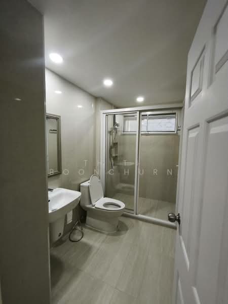 Renovated Townhouse/Home Office Near BTS Nana, Bangkok, Khlongtoei Nua, Watthana, Bangkok, 3 Bedrooms, 300 sqm, Townhouse For Rent, by Thiti Boonchurn, 500260445 - DDproperty.com