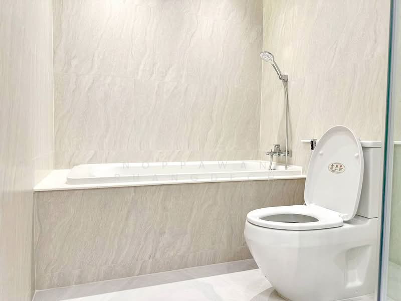 Grand Langsuan, Bangkok, Soi Lang Suan ,Ploenchit Road, Lumphini, Pathum Wan, Bangkok, 3 Bedrooms, 146 sqm, Condo For Rent, by Noppawan Ruangdech, 500260446 - DDproperty.com