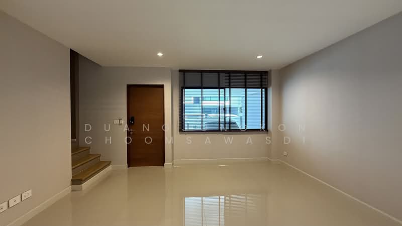 Nirvana Define Srinakarin-Rama 9, Bangkok, Srinakarin - Rom Klao Road, Saphan Sung, Saphan Sung, Bangkok, 3 Bedrooms, 190 sqm, Townhouse For Sale, by Duangjongkon Choomsawasdi, 500260450 - DDproperty.com