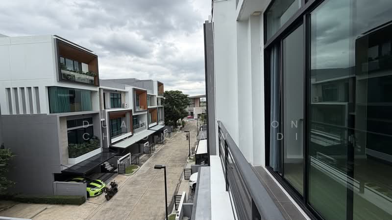 Nirvana Define Srinakarin-Rama 9, Bangkok, Srinakarin - Rom Klao Road, Saphan Sung, Saphan Sung, Bangkok, 3 Bedrooms, 190 sqm, Townhouse For Sale, by Duangjongkon Choomsawasdi, 500260450 - DDproperty.com
