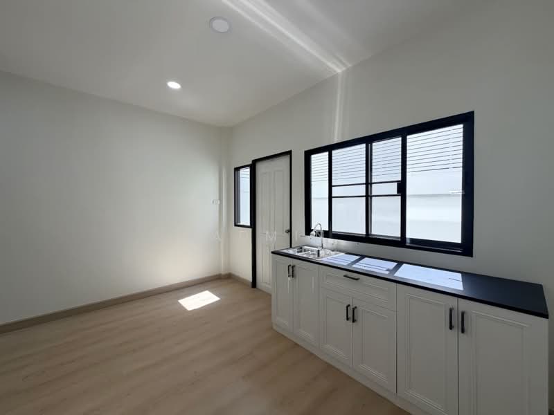 Ketnuti Garden Ladprao, Bangkok, Soi Ladprao 94, Phlapphla, Wang Thonglang, Bangkok, 2 Bedrooms, 68 sqm, Townhouse For Sale, by Admin, 500260465 - DDproperty.com