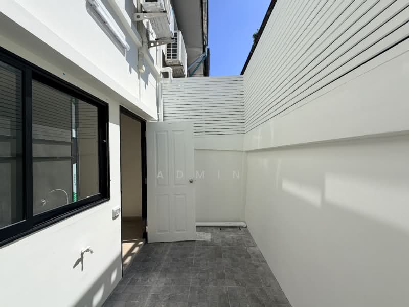 Ketnuti Garden Ladprao, Bangkok, Soi Ladprao 94, Phlapphla, Wang Thonglang, Bangkok, 2 Bedrooms, 68 sqm, Townhouse For Sale, by Admin, 500260465 - DDproperty.com