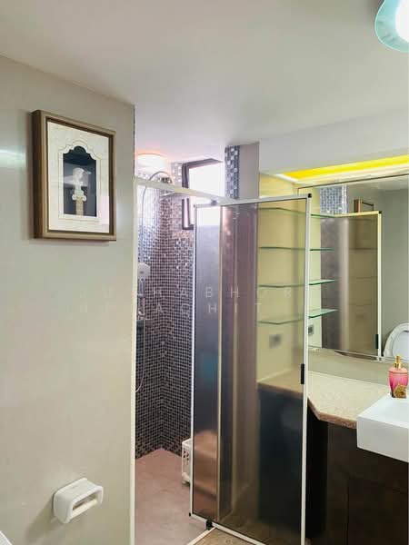 President Park Sukhumvit 24, Bangkok, 99 Sukhumvit 24 Alley, Khlongtoei Nua, Watthana, Bangkok, 3 Bedrooms, 262 sqm, Condo For Rent, by Juthabhorn Uppachit (Amy), 500260467 - DDproperty.com