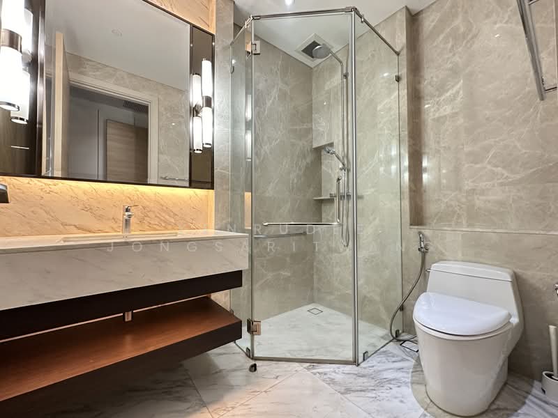 Sindhorn Residence : สินธร เรสซิเดนซ์ หลังสวน, กรุงเทพ, 54 ซอยต้นสน, ลุมพินี, ปทุมวัน, กรุงเทพ, 142 ตร.ม., คอนโด ให้เช่า, โดย Yenrudee Jongsaritwang, 500260474 - DDproperty.com