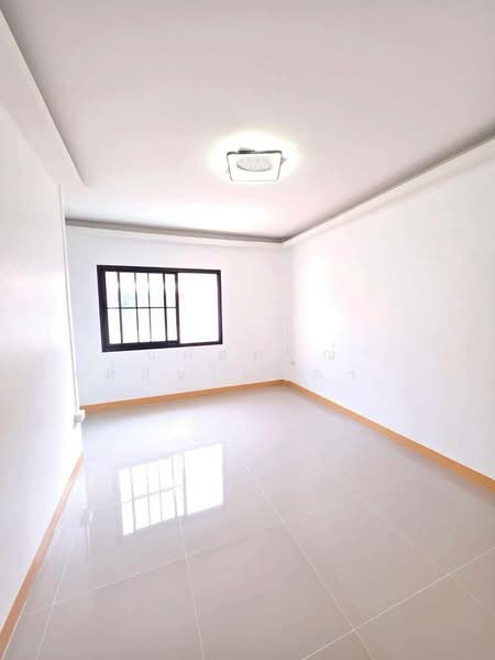 Moobaan KC Ramintra 3 : หมู่บ้านเคซีรามอินทรา 3, กรุงเทพ, ซอยหทัยราษฎร์ 39, สามวาตะวันตก, คลองสามวา, กรุงเทพ, 80 ตร.ม., ทาวน์เฮ้าส์ ขาย, โดย นภัสศรณ์ วงศ์สินไทยกร (นันท์), 500260476 - DDproperty.com