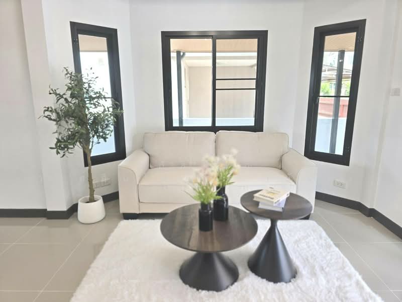 ชัยพฤกษ์1 สุวินทวงศ์-คุ้มเกล้า, Bangkok, คุ้มเกล้า7, Lam Pla Tiew, Lat Krabang, Bangkok, 4 Bedrooms, 200 sqm, Single Detached House For Sale, by นภัสศรณ์ วงศ์สินไทยกร (นันท์), 500260479 - DDproperty.com