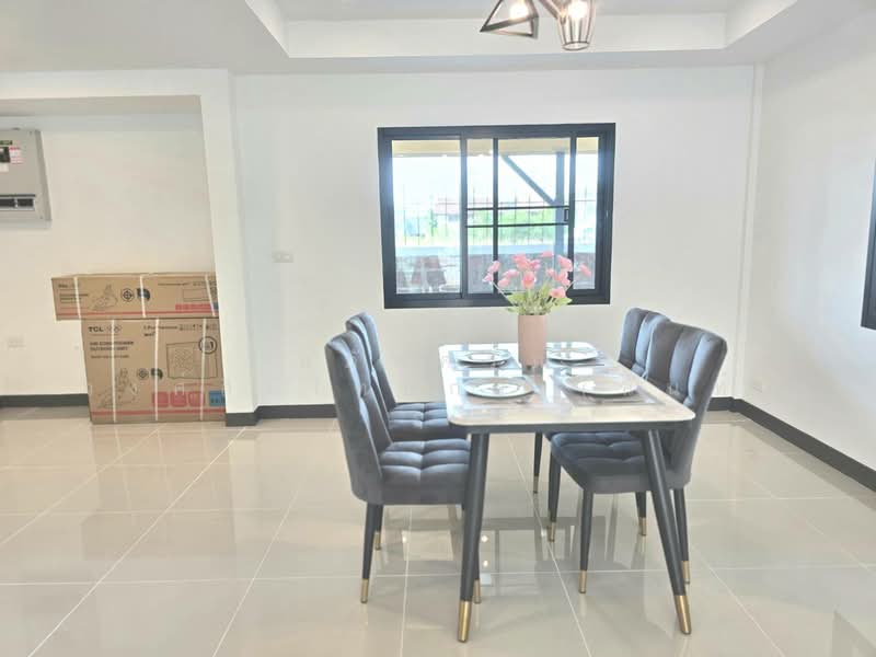 ชัยพฤกษ์1 สุวินทวงศ์-คุ้มเกล้า, Bangkok, คุ้มเกล้า7, Lam Pla Tiew, Lat Krabang, Bangkok, 4 Bedrooms, 200 sqm, Single Detached House For Sale, by นภัสศรณ์ วงศ์สินไทยกร (นันท์), 500260479 - DDproperty.com