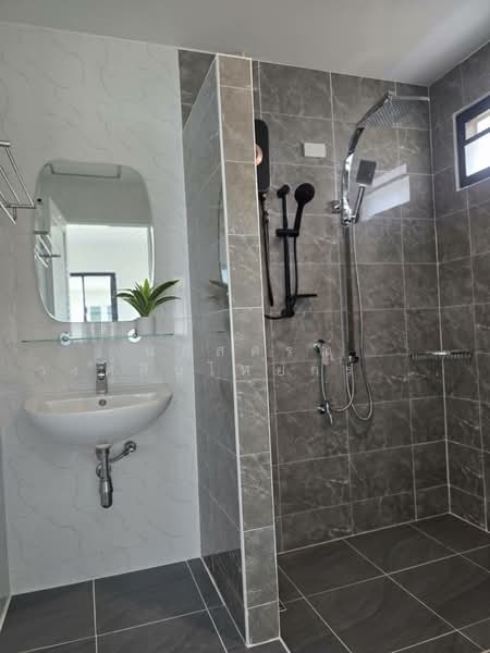 ชัยพฤกษ์1 สุวินทวงศ์-คุ้มเกล้า, Bangkok, คุ้มเกล้า7, Lam Pla Tiew, Lat Krabang, Bangkok, 4 Bedrooms, 200 sqm, Single Detached House For Sale, by นภัสศรณ์ วงศ์สินไทยกร (นันท์), 500260479 - DDproperty.com