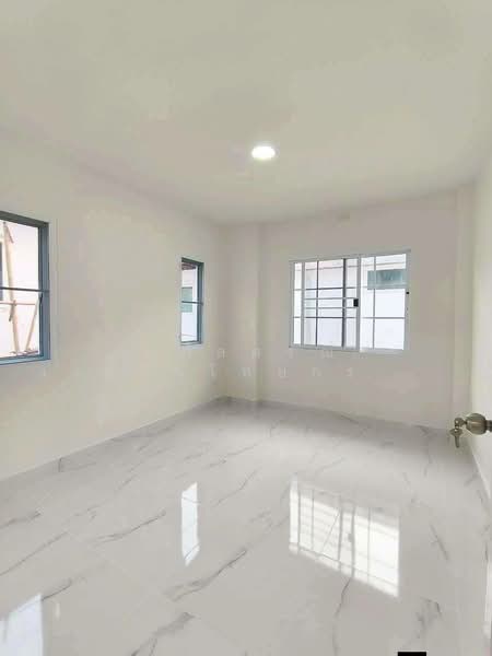 S Ville Rangsit-Lamlukka Klong 4, Pathum Thani, Sawai Pracharat Road (Lam Luk Ka, Khlong 4), Lat Sawai, Lam Luk Ka, Pathum Thani, 4 Bedrooms, 200 sqm, Single Detached House For Sale, by นภัสศรณ์ วงศ์สินไทยกร (นันท์), 500260482 - DDproperty.com