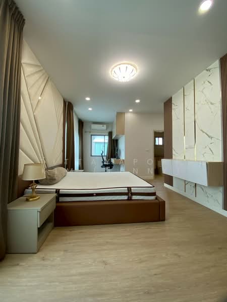 Perfect Place Sukhumvit 77-Suvarnabhumi, Samut Prakan, Lat Krabang Road, Rachathewa, Bang Plee, Samut Prakan, 5 Bedrooms, 300 sqm, Single Detached House For Rent, by Tittayaporn Kim (Jenny), 500260507 - DDproperty.com