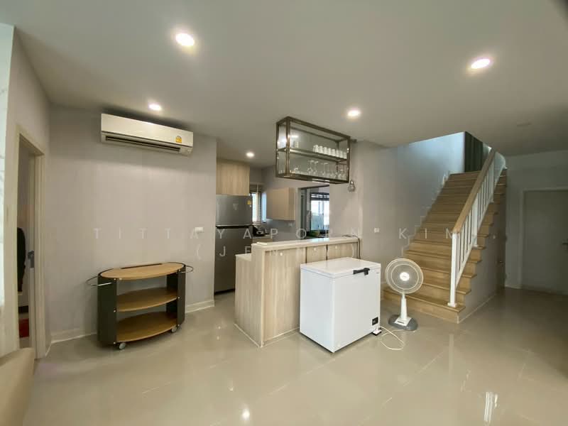 Perfect Place Sukhumvit 77-Suvarnabhumi, Samut Prakan, Lat Krabang Road, Rachathewa, Bang Plee, Samut Prakan, 5 Bedrooms, 300 sqm, Single Detached House For Rent, by Tittayaporn Kim (Jenny), 500260507 - DDproperty.com