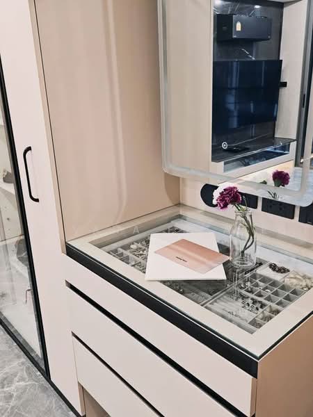 Klass Silom, Bangkok, 52 Silom Road, Silom, Bang Rak, Bangkok, 1 Bedroom, 41 sqm, Condo For Sale, by Sivana Estate, 500260521 - DDproperty.com