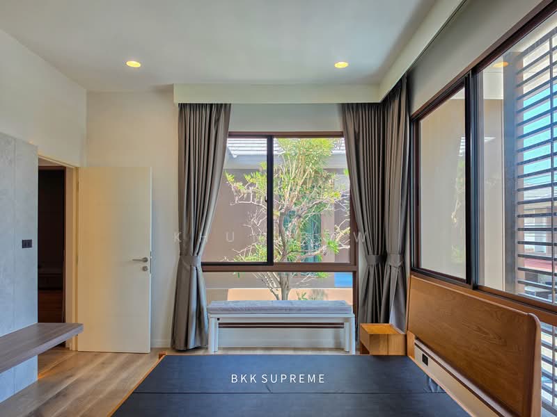 Burasiri Krungthep Kreetha, Bangkok, 95 Soi Pracha Ruam Chai, Hua Mak, Bang Kapi, Bangkok, 4 Bedrooms, 300 sqm, Single Detached House For Rent, by Khun Bow, 500260572 - DDproperty.com