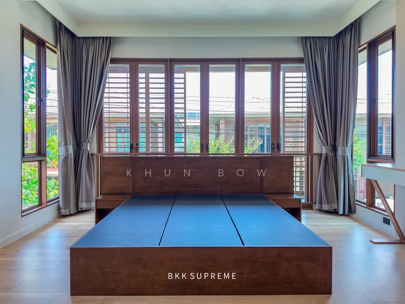 Burasiri Krungthep Kreetha, Bangkok, 95 Soi Pracha Ruam Chai, Hua Mak, Bang Kapi, Bangkok, 4 Bedrooms, 300 sqm, Single Detached House For Rent, by Khun Bow, 500260572 - DDproperty.com