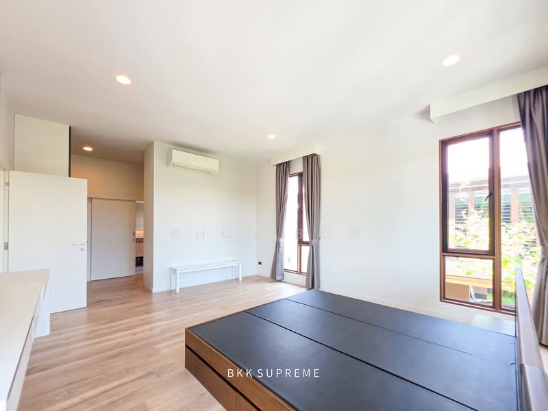 Burasiri Krungthep Kreetha, Bangkok, 95 Soi Pracha Ruam Chai, Hua Mak, Bang Kapi, Bangkok, 4 Bedrooms, 300 sqm, Single Detached House For Rent, by Khun Bow, 500260572 - DDproperty.com