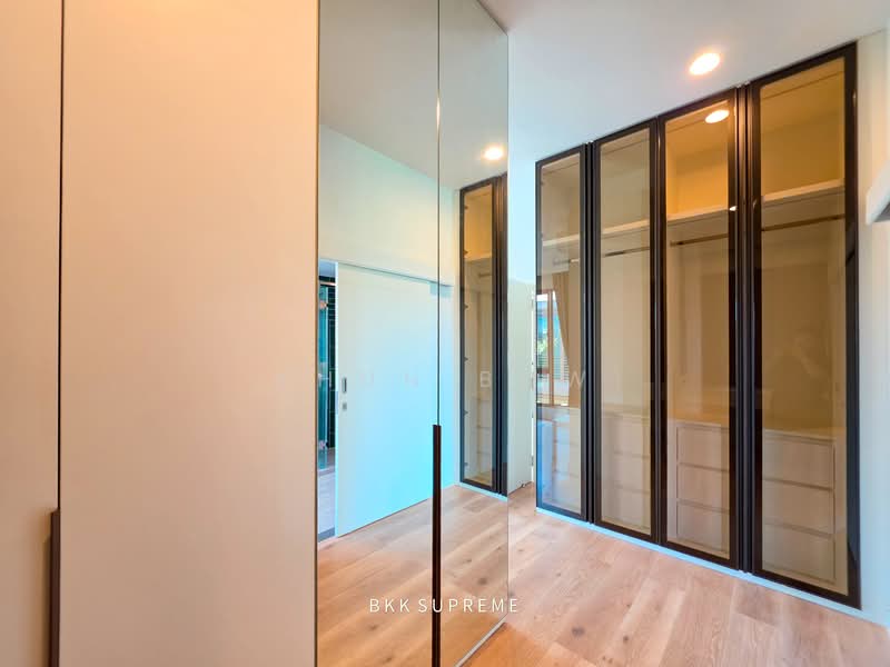 Burasiri Krungthep Kreetha, Bangkok, 95 Soi Pracha Ruam Chai, Hua Mak, Bang Kapi, Bangkok, 4 Bedrooms, 300 sqm, Single Detached House For Rent, by Khun Bow, 500260572 - DDproperty.com