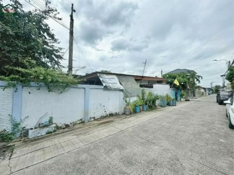 For Sale - ที่ดินพร้อมสิ่งปลูกสร้างซอย สามัคคี49 แยก3, Nonthaburi